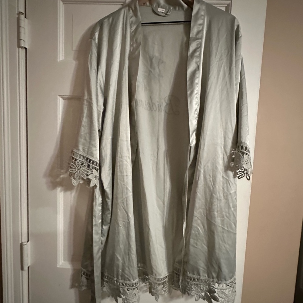 Elegant Lace Trim Robe - Green